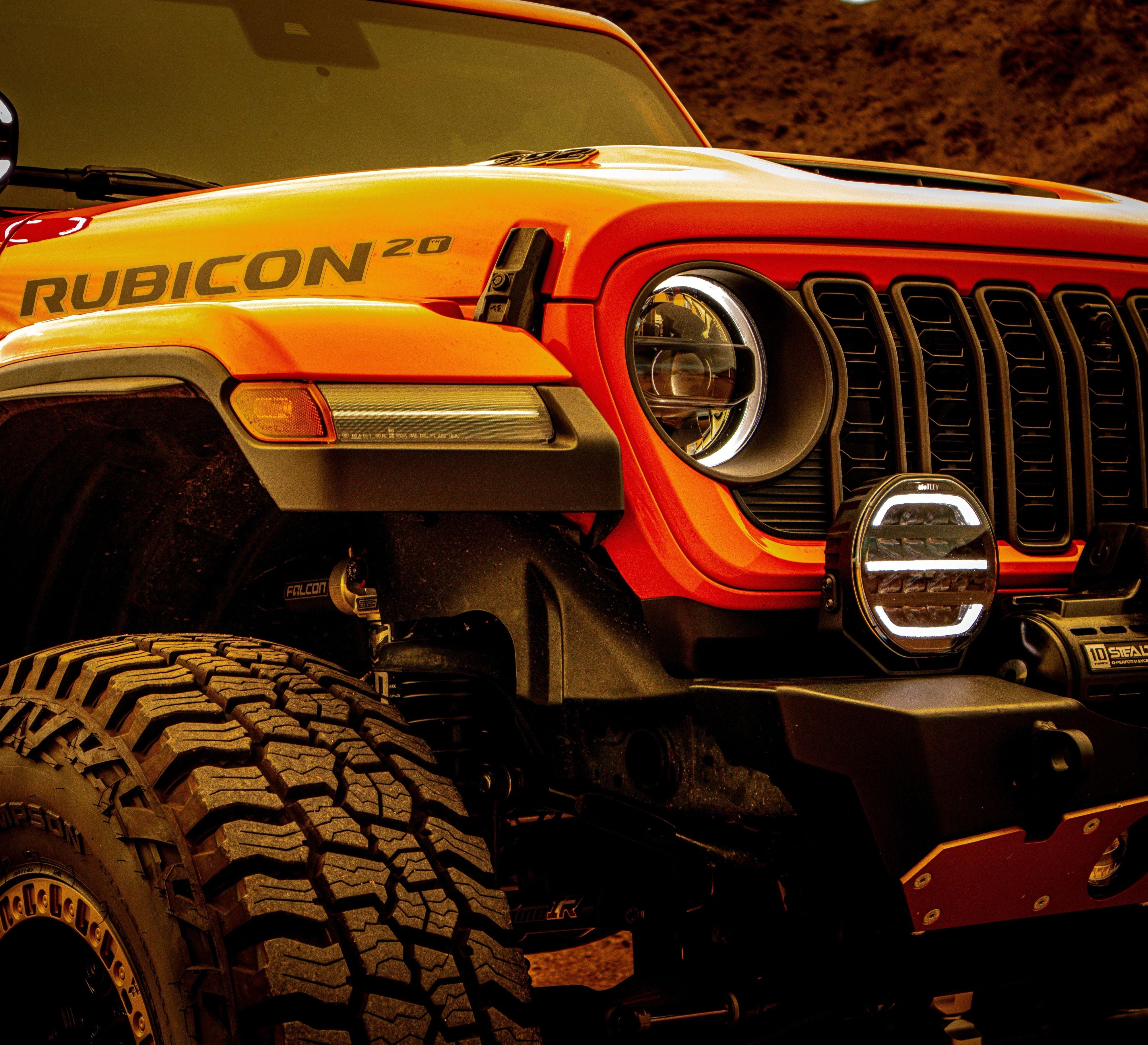 MoTLEY Industries 7" Driving light w/ DRL