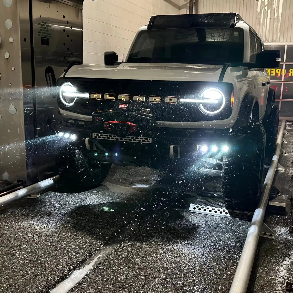ORACLE Lighting 2021-2026 Ford Bronco Off Road LASER Auxiliary Lights + LED Fog Light Kit for Steel Bumper